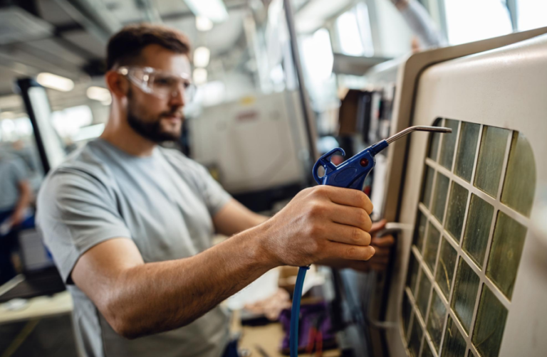 Why Florida Contractors Choose Wholesale AC Units for HVAC Projects