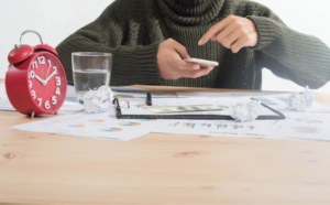 Which Cash Advance Options Work Best for Businesses with Irregular Revenue? 