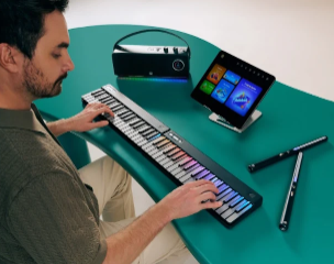 Smart Pianos and Light-Up Keyboards: A Beginner's Guide to Home Music Learning